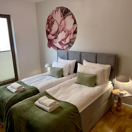 Waterlane Krolowa Kier I 2 Sypialnie I 3 Lazienki I Basen - Comfy Apartamento *